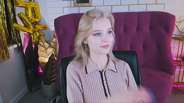 LeonaStane