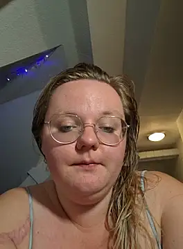 Fiona0705 on StripChat