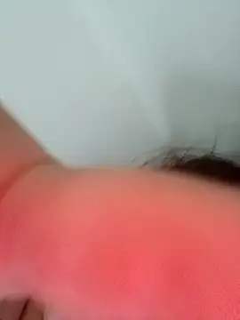 hello098712's Stripchat show and profile
