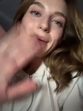 -AngelAri-