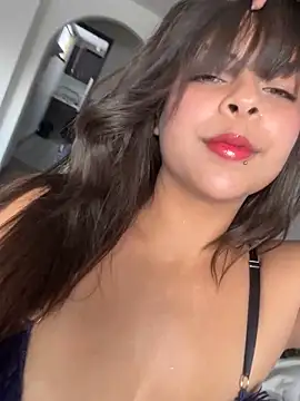 miacollinssx - MiaCollinssx's free webcam - UK Sex Cams