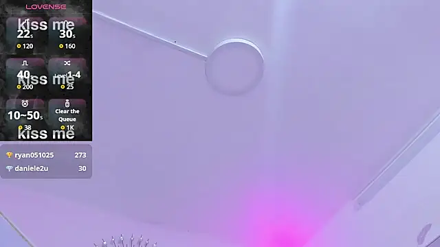 Tiffany_Valentine15