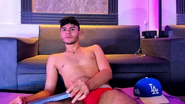 liam_genner_ - Liam_genner_'s free webcam - UK Sex Cams