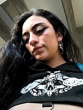  Lila_Desiree chat room