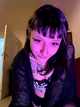 severingratty - Severingratty's free webcam - UK Sex Cams