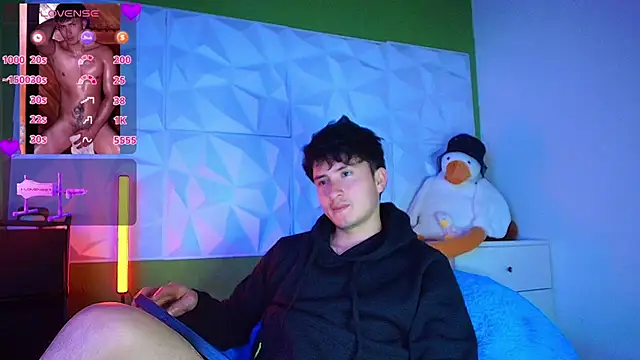 santyago_taylor - Santyago_taylor's free webcam - UK Sex Cams