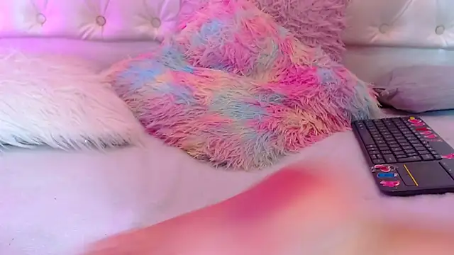 isabelajonesgl - Isabelajonesgl's free webcam - UK Sex Cams