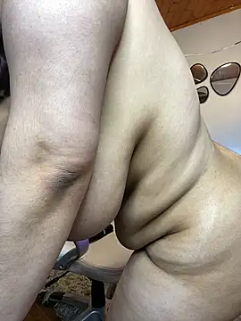 Isabella_boobd