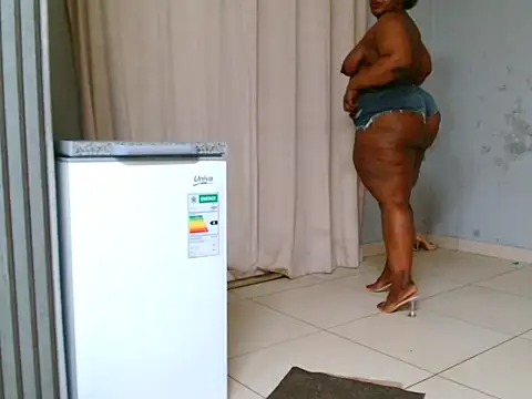 ROYALASS25 chat room