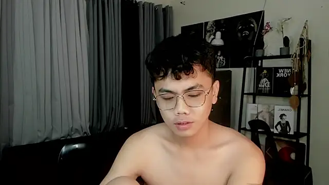  JuliuswildCock chat room