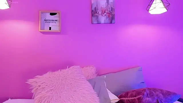  Ami_Johnson_ chat room