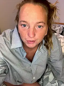 JustYourNormalCouple from StripChat is Freechat