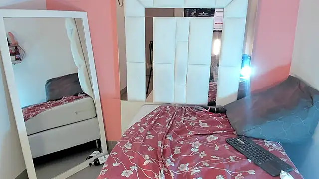 Alanna_hot3