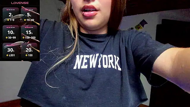 Megan_19_