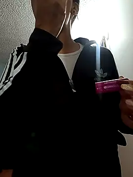 bonny_klote - Bonny_Klote's free webcam - UK Sex Cams