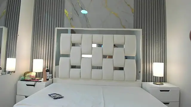 Megan_Sweetas