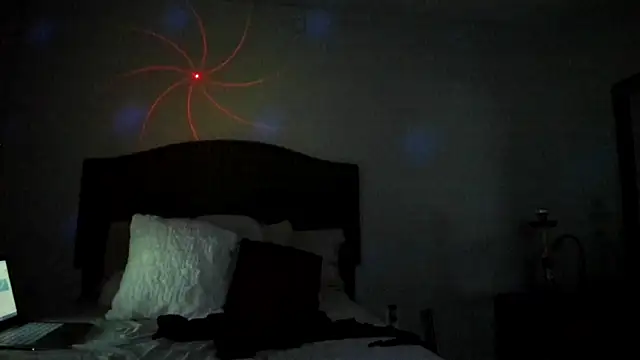 yiauana - Yiauana's free webcam - UK Sex Cams