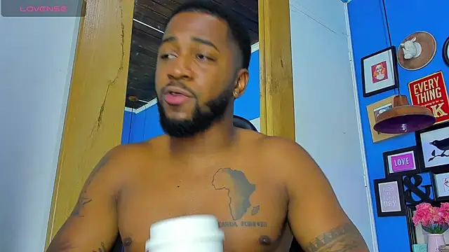 drake_nassir4 - Drake_Nassir4's free webcam - UK Sex Cams