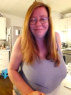 Webcam Model (MsShelby40)  is live.Free join now!
