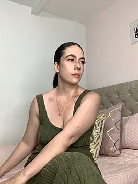 imalicee - ImAlicee's free webcam - UK Sex Cams