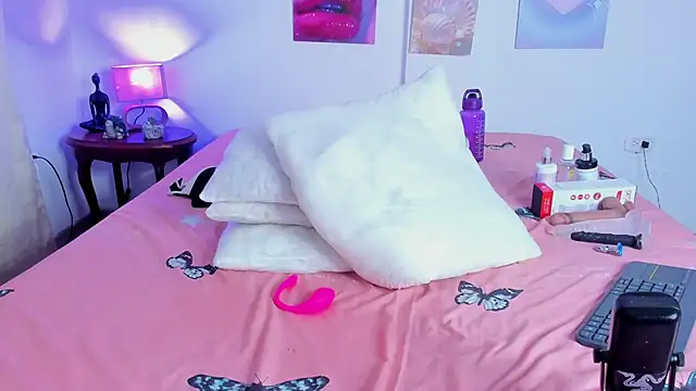 tyra_bankss_ - Tyra_bankss_'s free webcam - UK Sex Cams