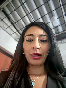 _Bella-Office1