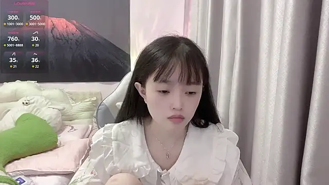 Mia-6688