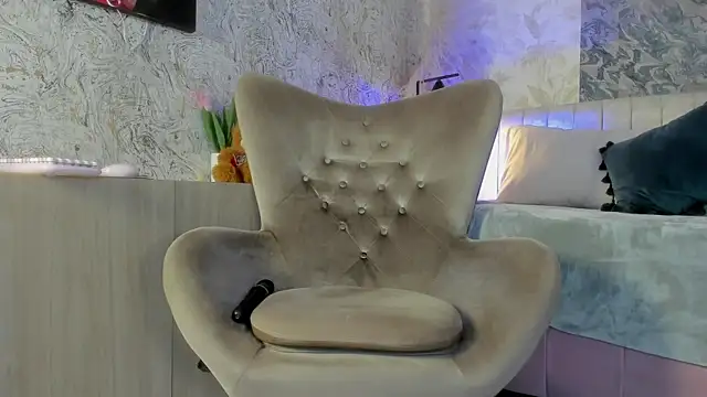 liannaa_ - Liannaa_'s free webcam - UK Sex Cams