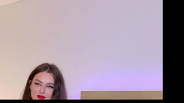 Sienna_Voss