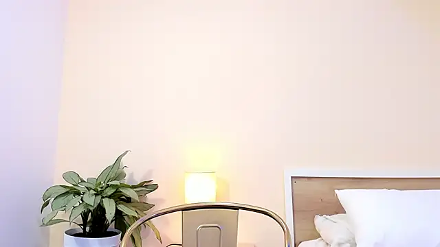 ElaineJones_