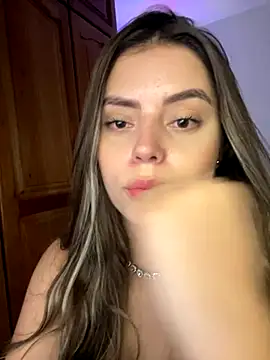 Webcam Model (Miss_valeriaa)  is live.Free join now!