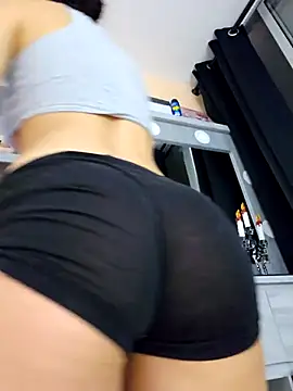 Webcam Model (Selena_blake)  is live.Free join now!