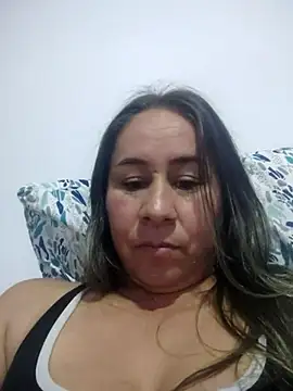 Webcam Model (Nala1986)  is live.Free join now!