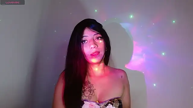 ey_im_simone - Ey_im_simone's free webcam - UK Sex Cams