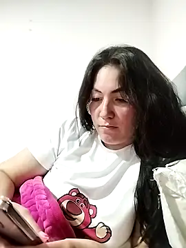 katha_steele_