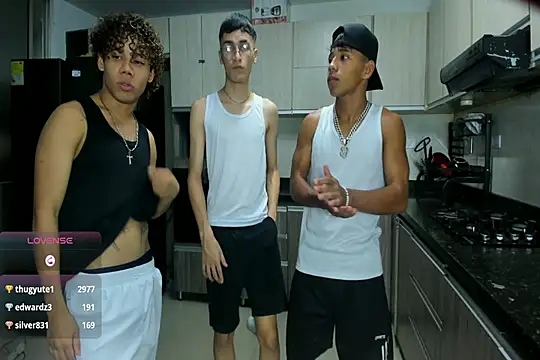 Crazyboys_hot