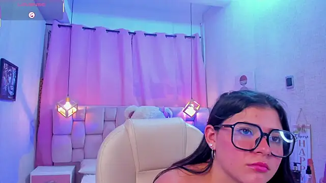 Stheisy_Evans