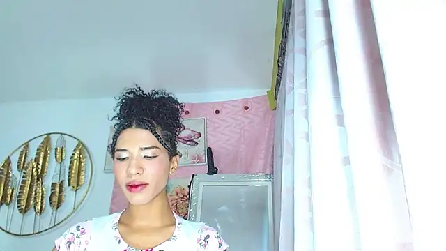 barbiepartytrans1 - Barbiepartytrans1's free webcam - UK Sex Cams