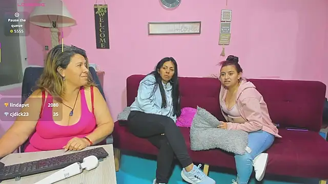  lesbiancuple chat room