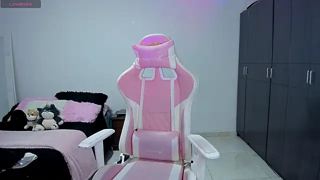 Tinylottie chat room