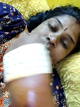 navyasree143 - Navyasree143's free webcam - UK Sex Cams