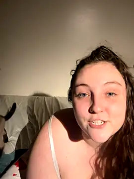 Webcam Model (kallmek8)  is live.Free join now!