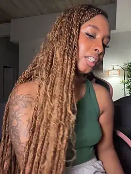 Your_Paris from StripChat is Freechat