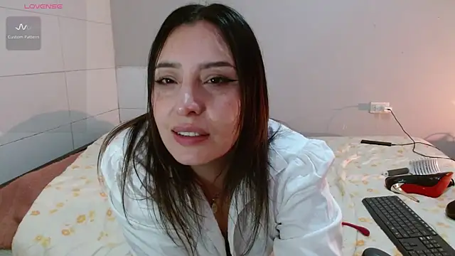 Webcam Model (Freyja_soh)  is live.Free join now!