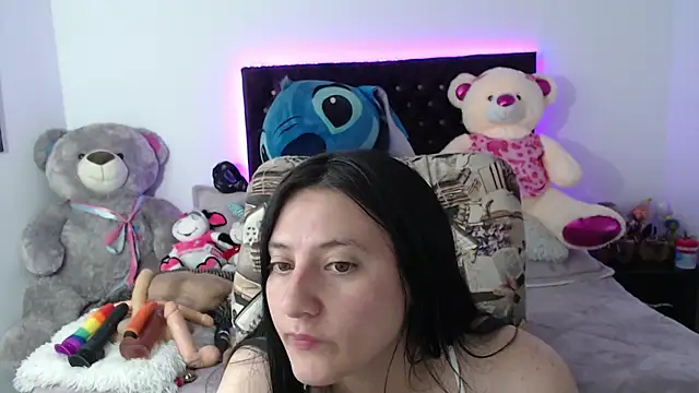 Lorenahot_06