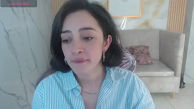 sara_lopez_s - Sara_lopez_s's free webcam - UK Sex Cams