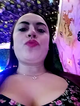 lesly_10- - Lesly_10-'s free webcam - UK Sex Cams