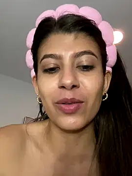 Webcam Model (Lenapink19)  is live.Free join now!