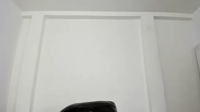 Ebony_danik