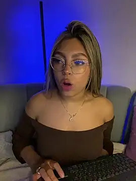 Webcam Model (ZoeMillerPink_)  is live.Free join now!